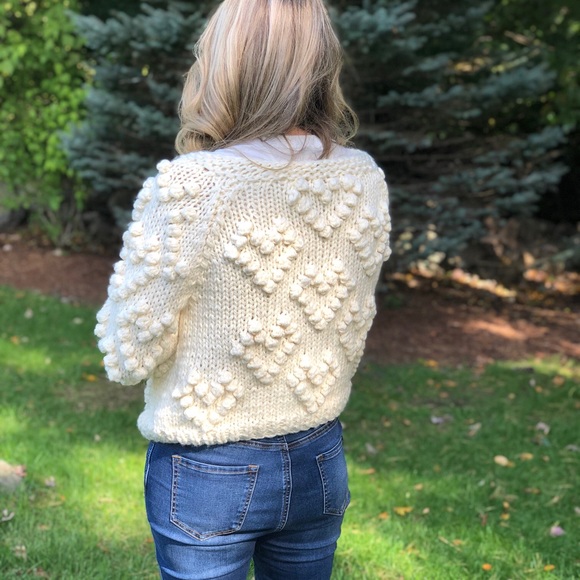 Knitted sweater with heart pom poms ❤️ - Picture 2 of 5